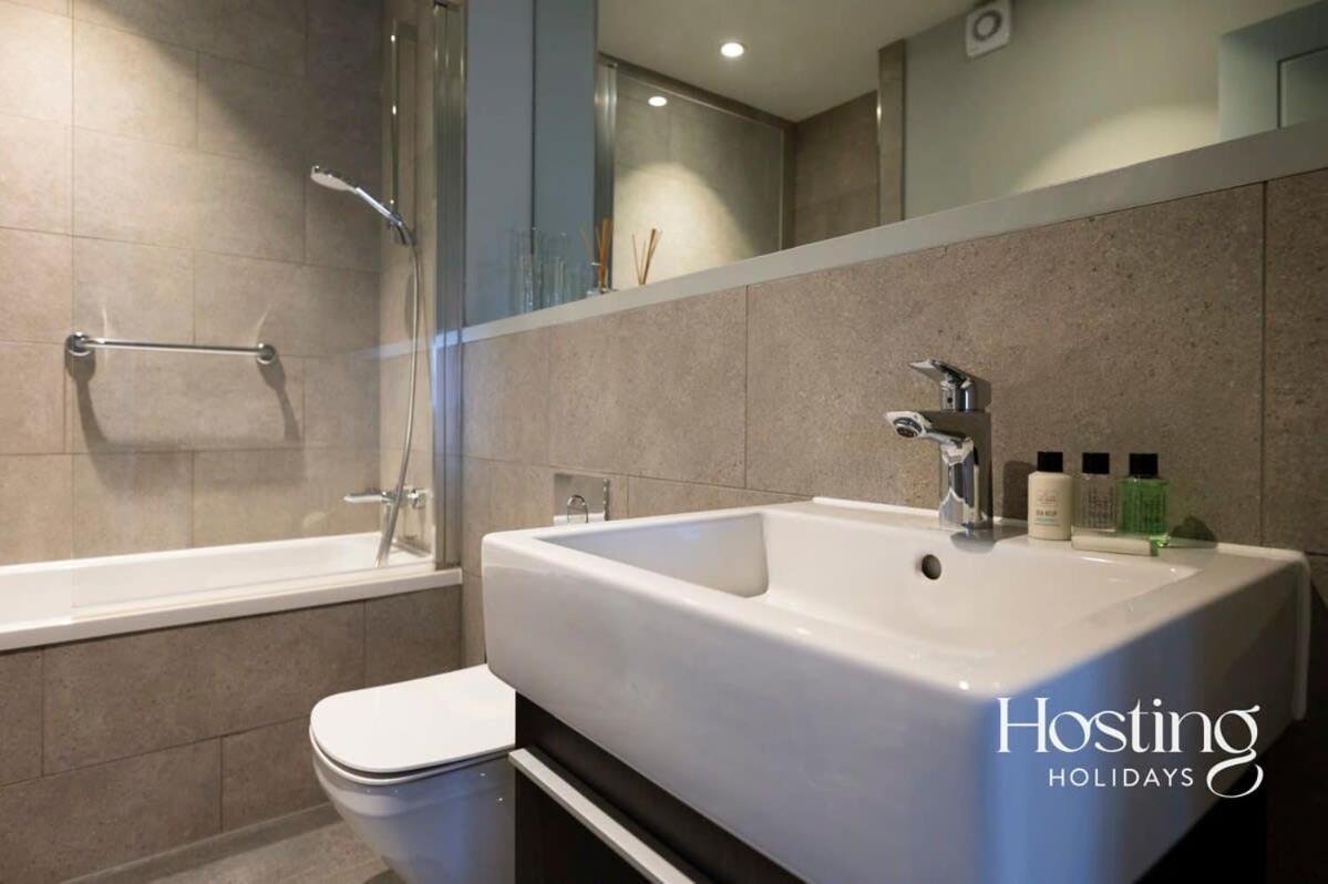 Stylish Luxury Apartment In The Centre Of Henley מראה חיצוני תמונה
